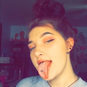 Meet your Posher, Hannah